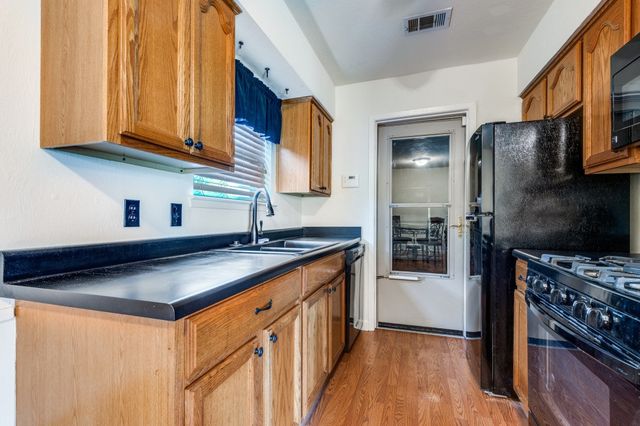 2413 Cheyenne Street, Irving, TX 75062