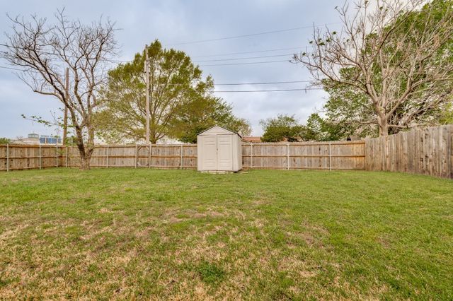 2413 Cheyenne Street, Irving, TX 75062