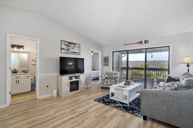 100 Getaway Circle 162 1&2, Kimberling City, MO 65686