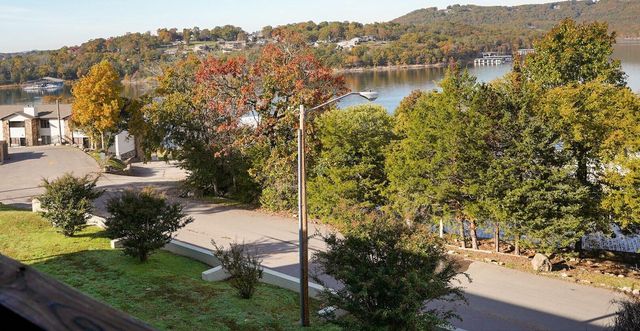 100 Getaway Circle 162 1&2, Kimberling City, MO 65686