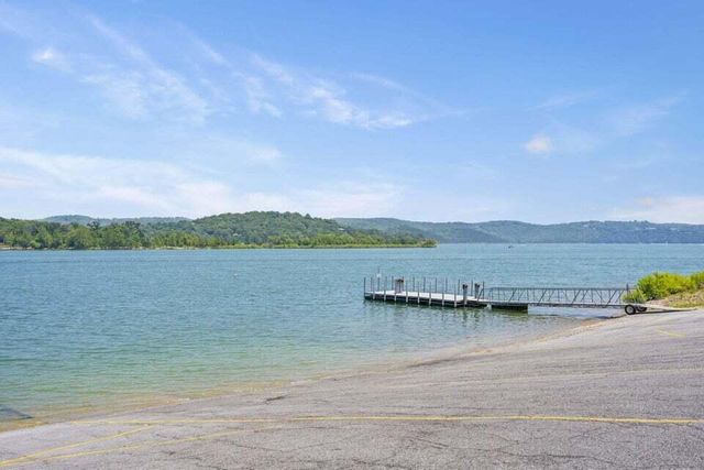 100 Getaway Circle 162 1&2, Kimberling City, MO 65686