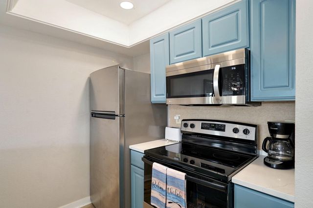 100 Getaway Circle 162 1&2, Kimberling City, MO 65686