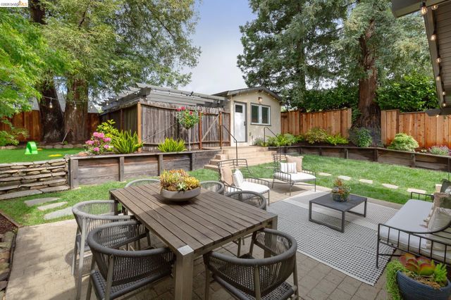 153 Arbor Dr, Piedmont, CA 94610
