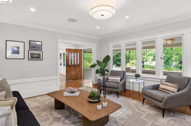 153 Arbor Dr, Piedmont, CA 94610