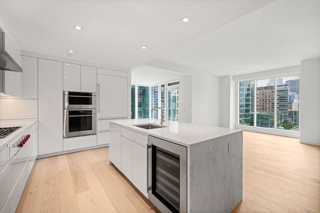 150 Seaport Blvd 10B, Boston, MA 02210