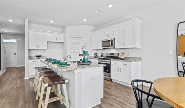 560 Great Salt Lane, Hoschton, GA 30548