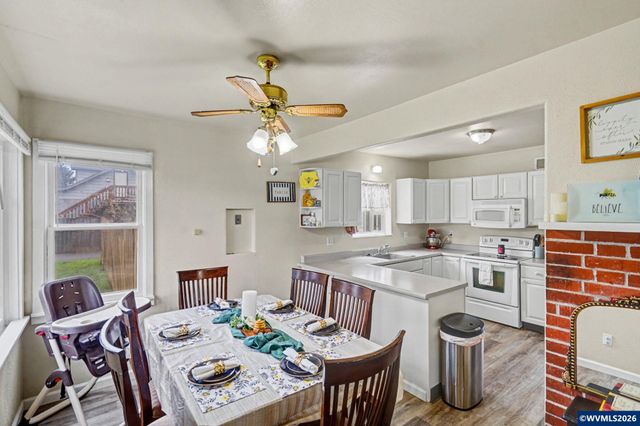 1180 Shady Ln NE Ln, Keizer, OR 97303