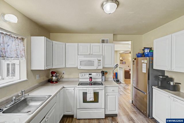 1180 Shady Ln NE Ln, Keizer, OR 97303