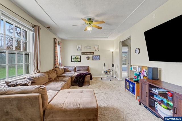 1180 Shady Ln NE Ln, Keizer, OR 97303