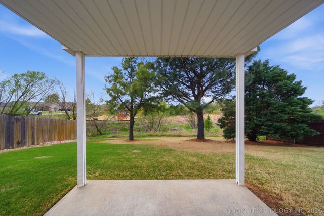 9180 S 256th East Avenue, Broken Arrow, OK 74014