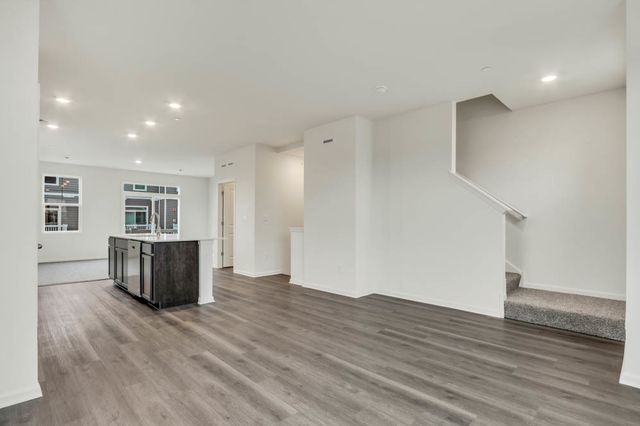 569 yosemite Way, Mundelein, IL 60060