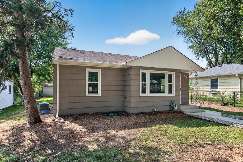 3620 Sumter Avenue S, Saint Louis Park, MN 55426 — photo 2