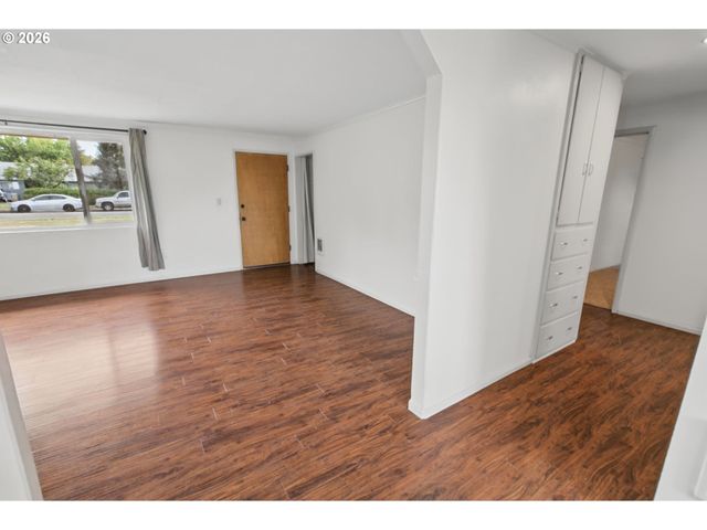 545 Se GOODNIGHT Ave, Corvallis, OR 97333