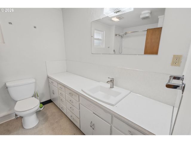 545 Se GOODNIGHT Ave, Corvallis, OR 97333