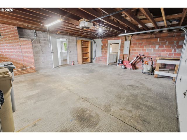 545 Se GOODNIGHT Ave, Corvallis, OR 97333