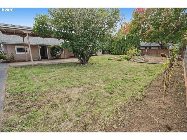 545 Se GOODNIGHT Ave, Corvallis, OR 97333