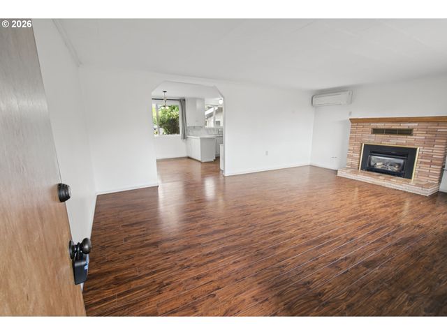 545 Se GOODNIGHT Ave, Corvallis, OR 97333