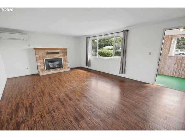 545 Se GOODNIGHT Ave, Corvallis, OR 97333