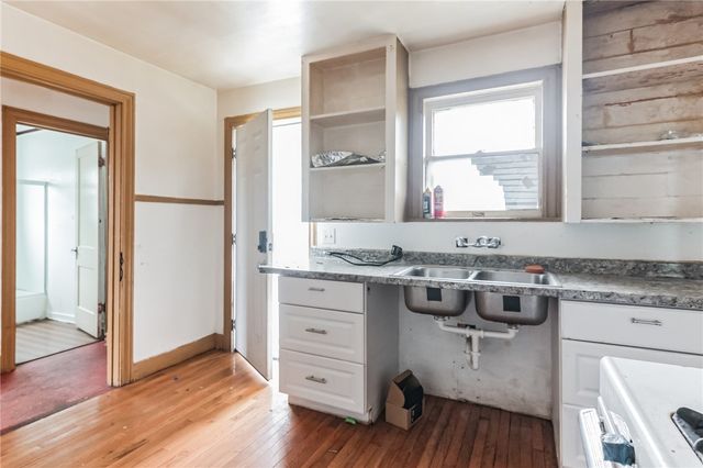 501 Breckenridge Dr, Corpus Christi, TX 78408
