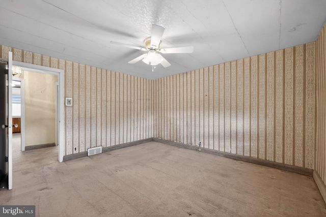 2237 S HARWOOD AVE, Upper Darby, PA 19082