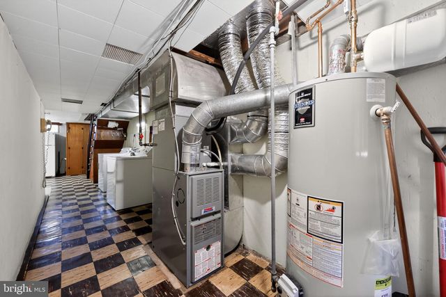 2237 S HARWOOD AVE, Upper Darby, PA 19082