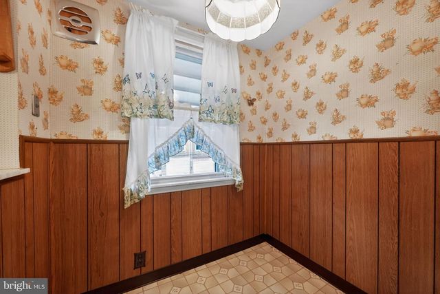 2237 S HARWOOD AVE, Upper Darby, PA 19082