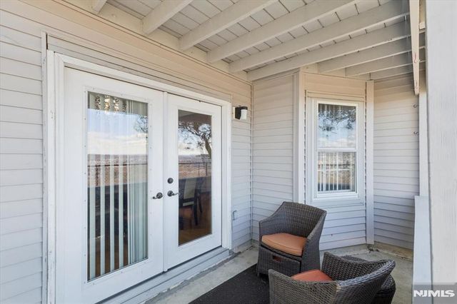 2 Crystal Lane 294, Paterson, NJ 07501