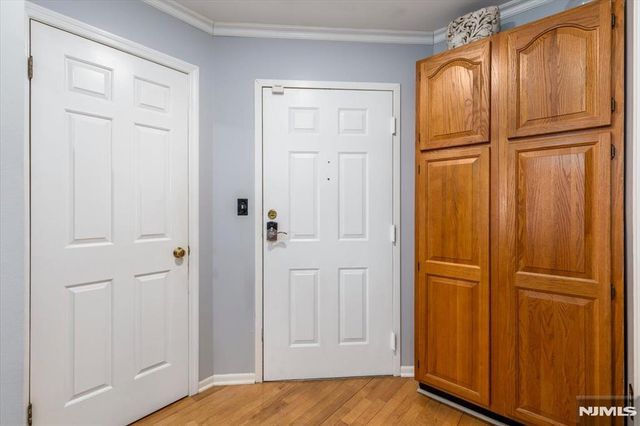 2 Crystal Lane 294, Paterson, NJ 07501