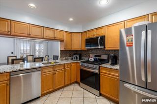 2 Crystal Lane 294, Paterson, NJ 07501