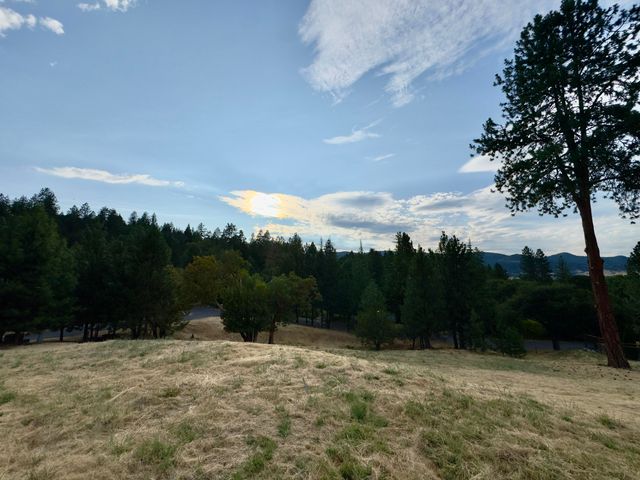 825 Royal Lane, Jacksonville, OR 97530