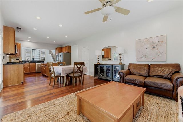 4917 Durley Lane SE, Smyrna, GA 30082
