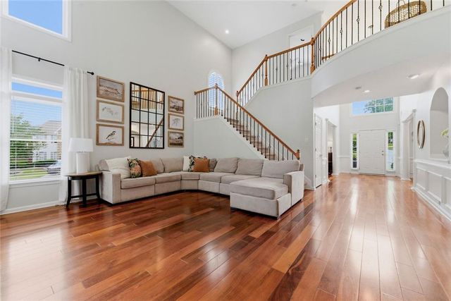 4917 Durley Lane SE, Smyrna, GA 30082