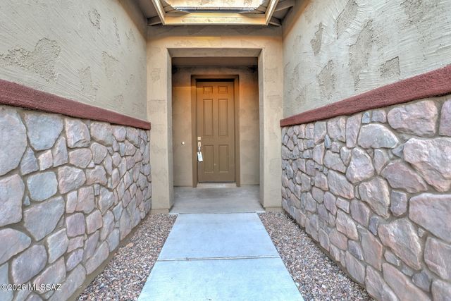 11839 N Silver Village Place, Oro Valley, AZ 85737