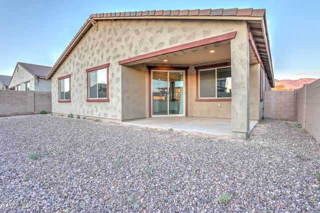 11839 N Silver Village Place, Oro Valley, AZ 85737