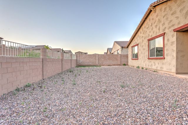 11839 N Silver Village Place, Oro Valley, AZ 85737