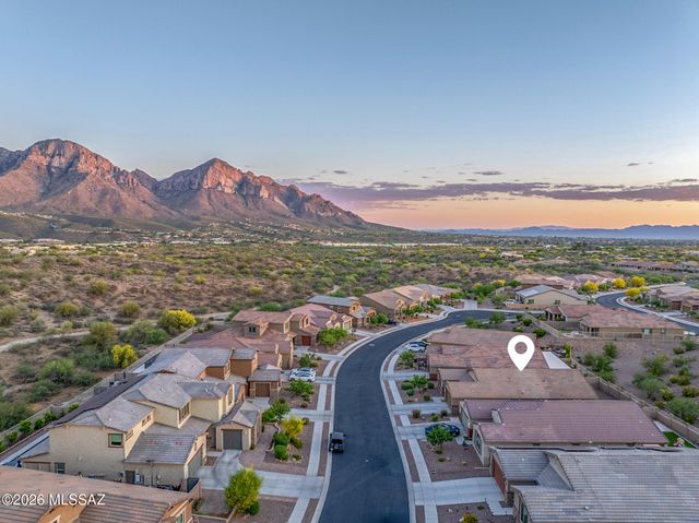11839 N Silver Village Place, Oro Valley, AZ 85737