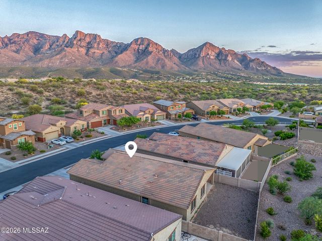11839 N Silver Village Place, Oro Valley, AZ 85737