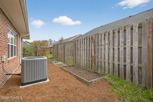 6025 Banded Tulip Drive, Wilmington, NC 28412