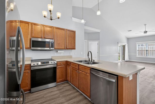 6025 Banded Tulip Drive, Wilmington, NC 28412