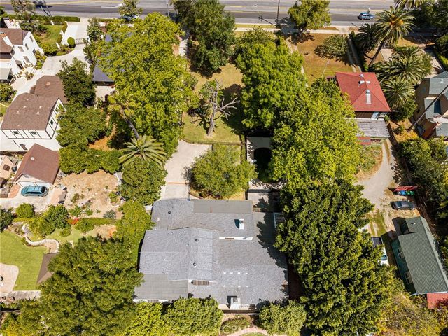 440 W Main Street, Tustin, CA 92780