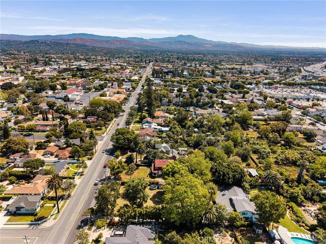 440 W Main Street, Tustin, CA 92780