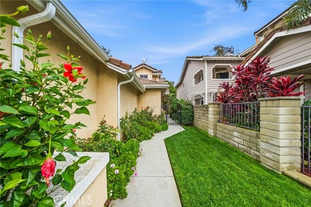 6034 Crestmont, Chino Hills, CA 91709