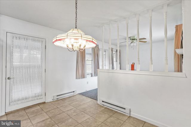 2419 MCCLEARY DR, Chambersburg, PA 17201