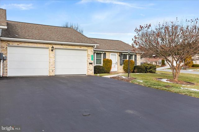 2419 MCCLEARY DR, Chambersburg, PA 17201