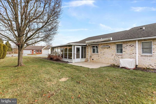 2419 MCCLEARY DR, Chambersburg, PA 17201