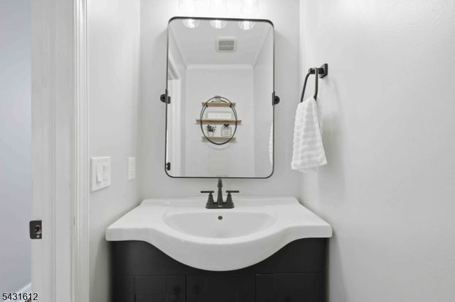 207 Mooney Rd, Roxbury Twp., NJ 07836