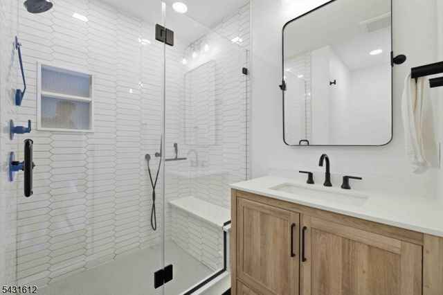 207 Mooney Rd, Roxbury Twp., NJ 07836