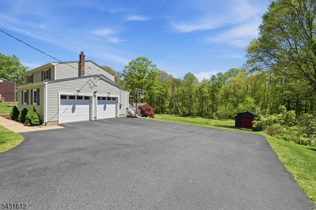 207 Mooney Rd, Roxbury Twp., NJ 07836