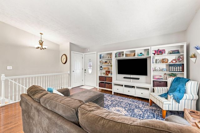 8819 Greenburg Drive 8819 Greenburg Drive, Powell, OH 43065