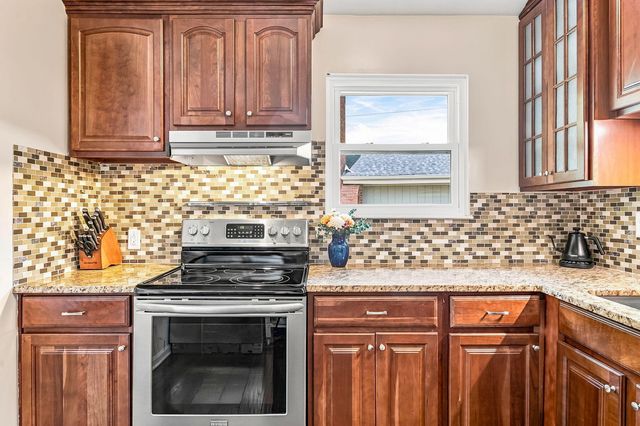 8819 Greenburg Drive 8819 Greenburg Drive, Powell, OH 43065